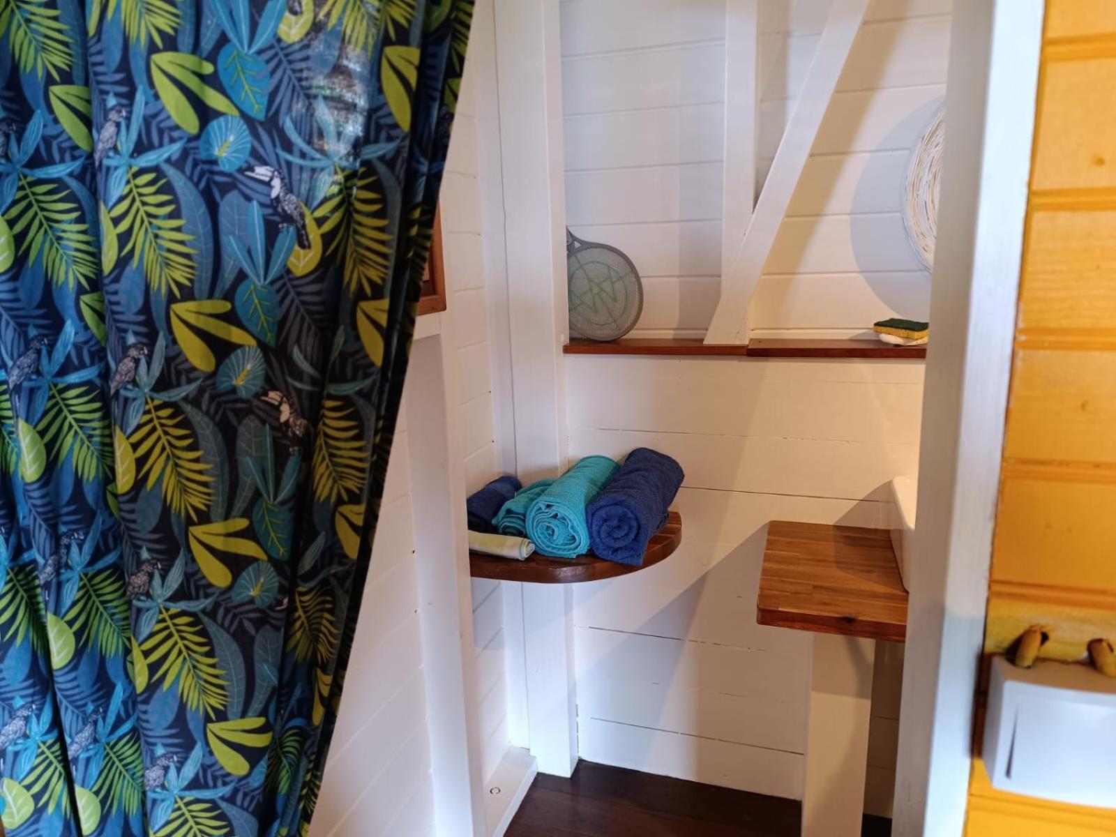 Ti Kaz Anoli Cottage En Bois Avec Vue Sur La Baie Terre-de-Bas Kültér fotó